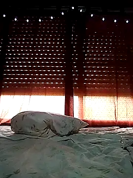 Kleopatracolo online show from 16, 2, 2025