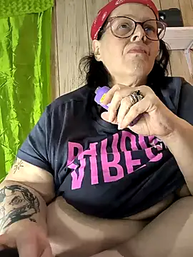 Snapshot of davisdesires@xh chatting on 7, 1, 2025 davisdesiresxh online show from 7, 1, 2025