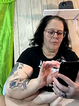 Snapshot of davisdesires@xh chatting on 9, 1, 2025 davisdesiresxh online show from 9, 1, 2025