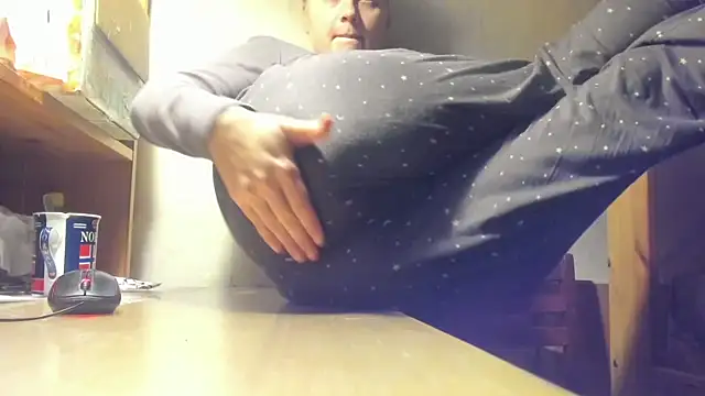 Snapshot of FrumCake chatting on 2, 12, 2024 FrumCake online show from 2, 12, 2024