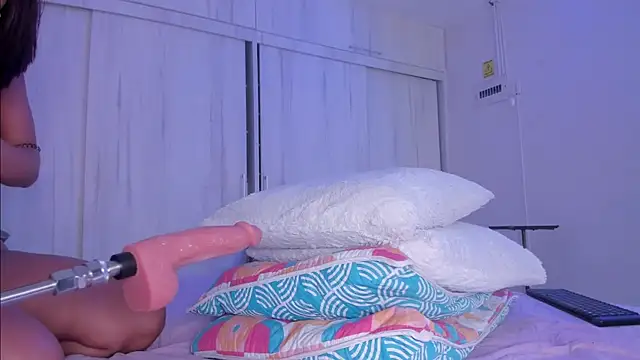mia hank online show from 20, 1, 2025