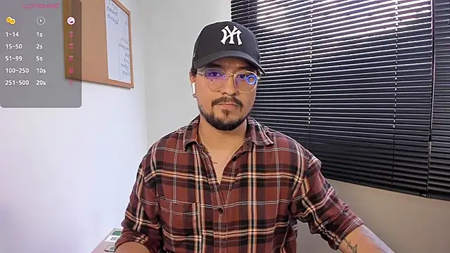 DaviidEvans  online show from 7, 12, 2024