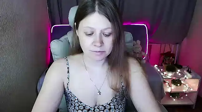 Snapshot of alekasamui chatting on 28, 1, 2025 alekasamui online show from 28, 1, 2025