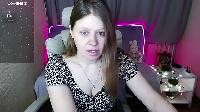 Snapshot of alekasamui chatting on 12, 2, 2025 alekasamui online show from 12, 2, 2025