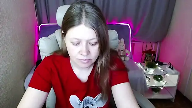 Snapshot of alekasamui chatting on 17, 2, 2025 alekasamui online show from 17, 2, 2025