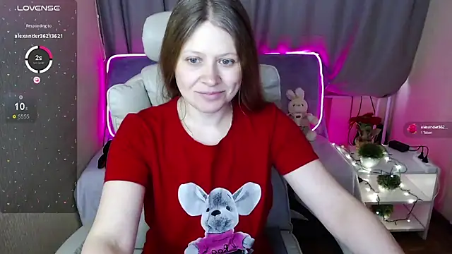 Snapshot of alekasamui chatting on 4, 3, 2025 alekasamui online show from 4, 3, 2025
