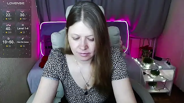 Snapshot of alekasamui chatting on 7, 3, 2025 alekasamui online show from 7, 3, 2025
