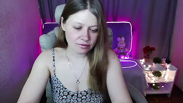 Snapshot of alekasamui chatting on 19, 3, 2025 alekasamui online show from 19, 3, 2025