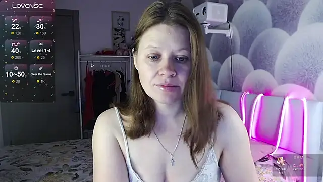 Snapshot of alekasamui chatting on 7, 10, 2025 alekasamui online show from 7, 10, 2025