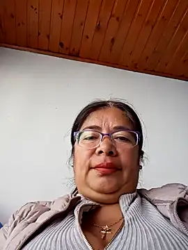 Snapshot of __valentina18 chatting on 18, 12, 2024   valentina18 online show from 18, 12, 2024