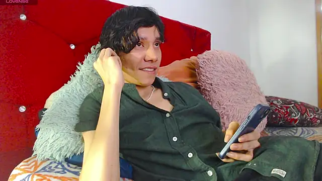 Snapshot of LAICK_01 chatting on 20, 4, 2026 LAICK 01 online show from 20, 4, 2026