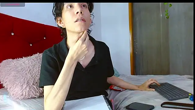 Snapshot of LAICK_01 chatting on 26, 5, 2026 LAICK 01 online show from 26, 5, 2026