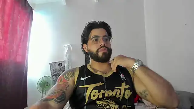 Snapshot of _Coddygold_ chatting on 24, 2, 2025 Coddygold online show from 24, 2, 2025