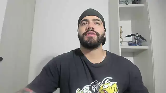 Snapshot of _Coddygold_ chatting on 9, 9, 2025 Coddygold online show from 9, 9, 2025