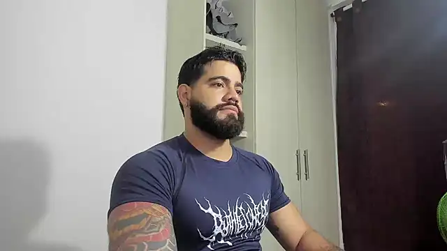 Snapshot of _Coddygold_ chatting on 12, 10, 2025 Coddygold online show from 12, 10, 2025