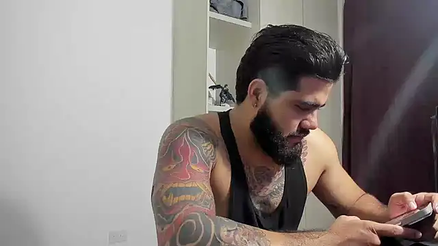 Snapshot of _Coddygold_ chatting on 13, 11, 2025 Coddygold online show from 13, 11, 2025