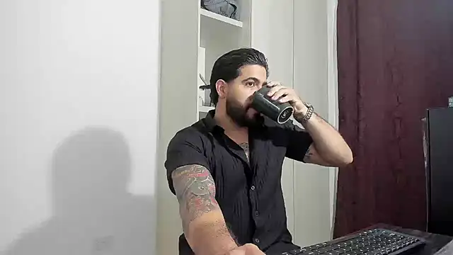 Snapshot of _Coddygold_ chatting on 20, 11, 2025 Coddygold online show from 20, 11, 2025