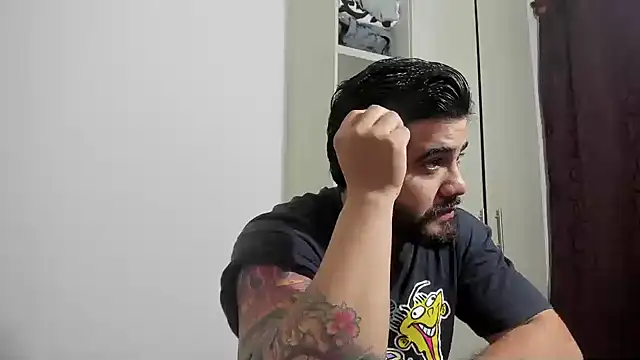 Snapshot of _Coddygold_ chatting on 30, 11, 2025 Coddygold online show from 30, 11, 2025