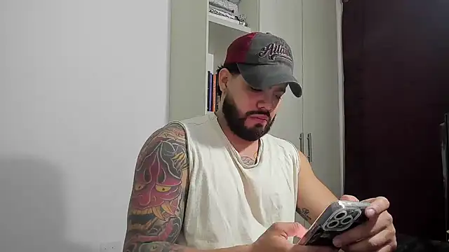 Snapshot of _Coddygold_ chatting on 14, 12, 2025 Coddygold online show from 14, 12, 2025