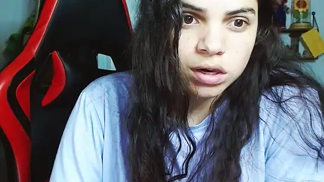 Snapshot of Nikkykora15 chatting on 5, 1, 2025 Nikkykora15 online show from 5, 1, 2025