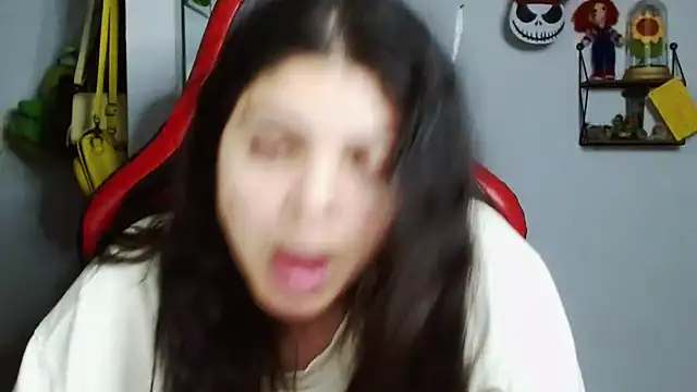 Snapshot of Nikkykora15 chatting on 6, 1, 2025 Nikkykora15 online show from 6, 1, 2025