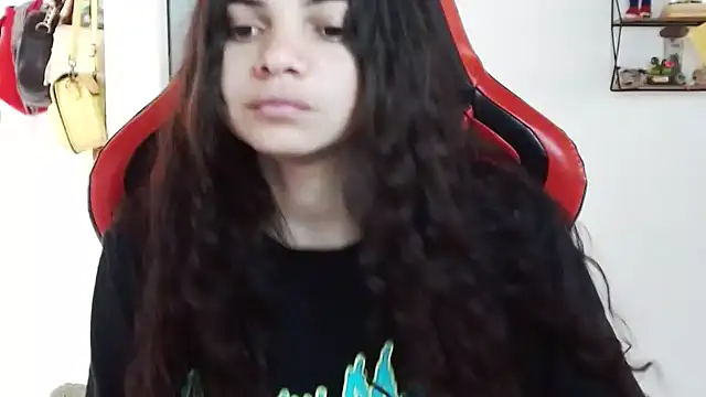 Snapshot of Nikkykora15 chatting on 8, 1, 2025 Nikkykora15 online show from 8, 1, 2025