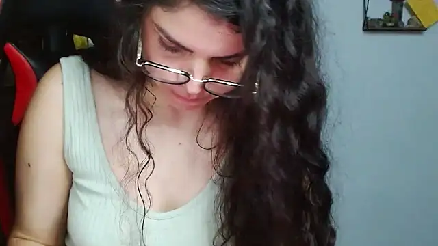 Snapshot of Nikkykora15 chatting on 10, 1, 2025 Nikkykora15 online show from 10, 1, 2025