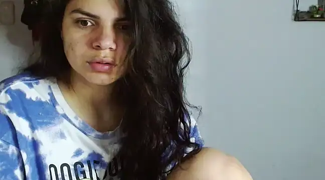 Snapshot of Nikkykora15 chatting on 11, 1, 2025 Nikkykora15 online show from 11, 1, 2025