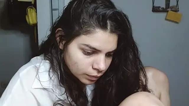 Snapshot of Nikkykora15 chatting on 24, 1, 2025 Nikkykora15 online show from 24, 1, 2025