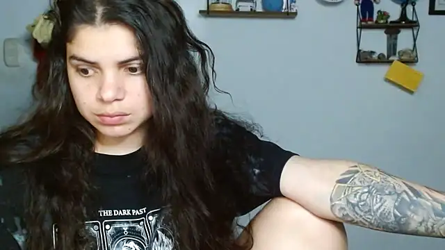 Snapshot of Nikkykora15 chatting on 31, 1, 2025 Nikkykora15 online show from 31, 1, 2025