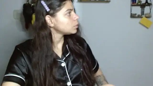 Snapshot of Nikkykora15 chatting on 6, 2, 2025 Nikkykora15 online show from 6, 2, 2025