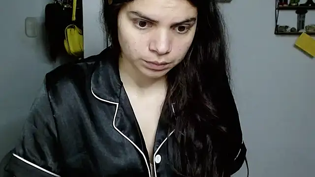 Snapshot of Nikkykora15 chatting on 6, 2, 2025 Nikkykora15 online show from 6, 2, 2025