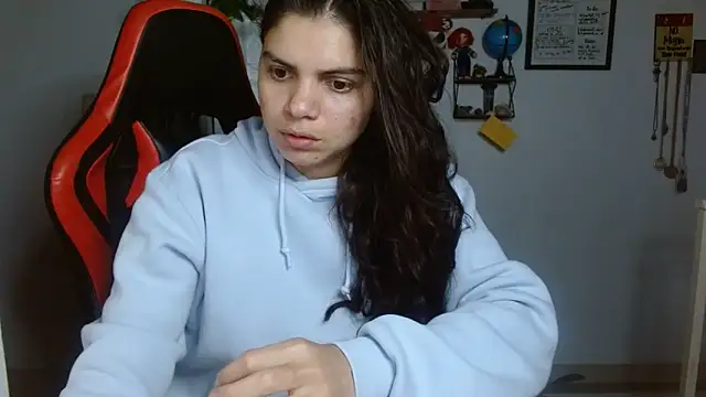 Snapshot of Nikkykora15 chatting on 15, 2, 2025 Nikkykora15 online show from 15, 2, 2025