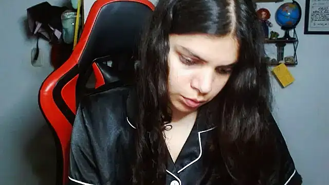 Snapshot of Nikkykora15 chatting on 16, 2, 2025 Nikkykora15 online show from 16, 2, 2025