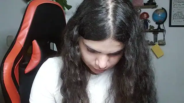 Snapshot of Nikkykora15 chatting on 23, 2, 2025 Nikkykora15 online show from 23, 2, 2025