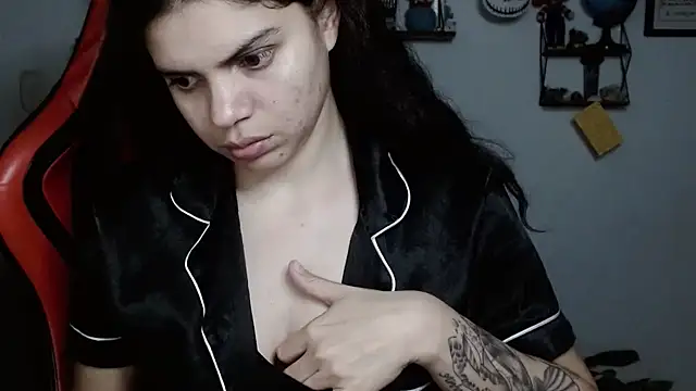 Snapshot of Nikkykora15 chatting on 25, 2, 2025 Nikkykora15 online show from 25, 2, 2025