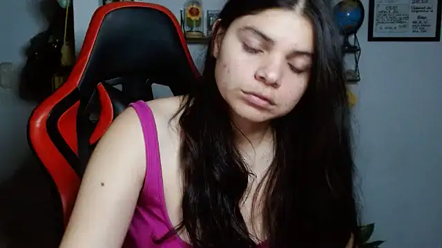 Snapshot of Nikkykora15 chatting on 6, 3, 2025 Nikkykora15 online show from 6, 3, 2025