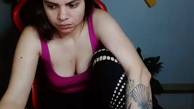 Snapshot of Nikkykora15 chatting on 6, 3, 2025 Nikkykora15 online show from 6, 3, 2025