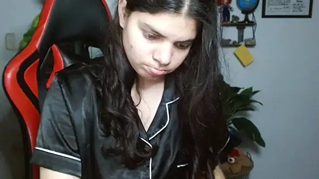 Snapshot of Nikkykora15 chatting on 8, 3, 2025 Nikkykora15 online show from 8, 3, 2025