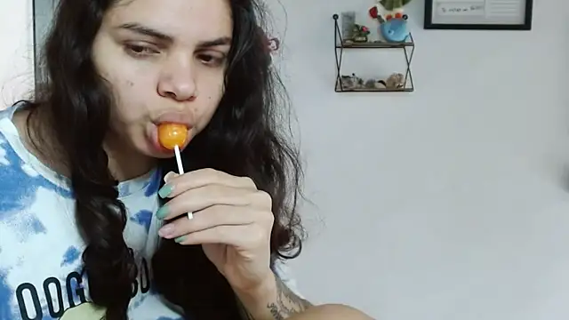 Snapshot of Nikkykora15 chatting on 2, 11, 2025 Nikkykora15 online show from 2, 11, 2025