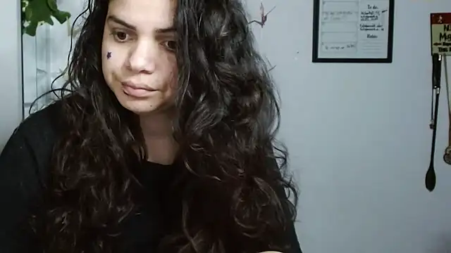 Snapshot of Nikkykora15 chatting on 14, 11, 2025 Nikkykora15 online show from 14, 11, 2025