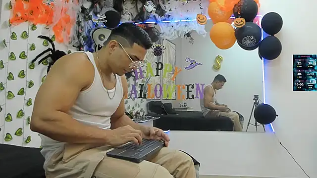 ChoreyTaiylor online show from 16, 10, 2025