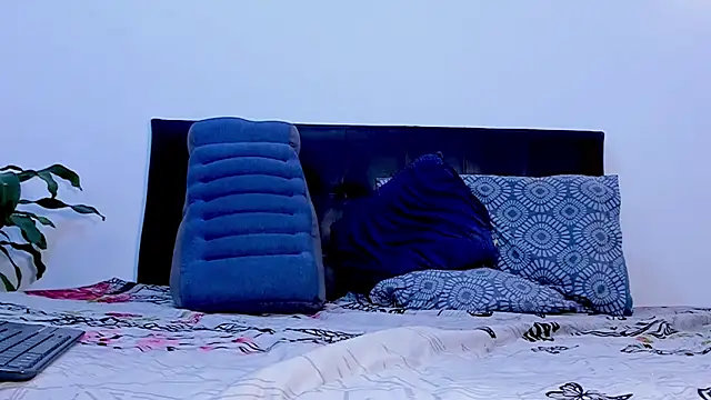 Eiden allenx online show from 18, 2, 2025