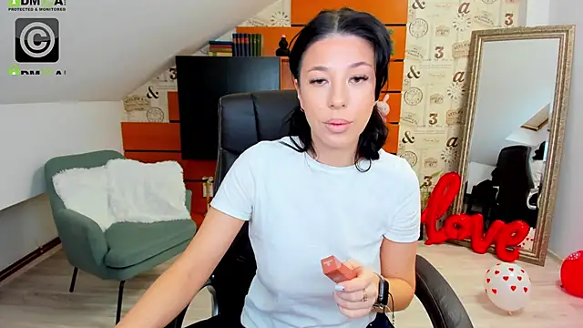 EmillyTaylor online show from 19, 2, 2025