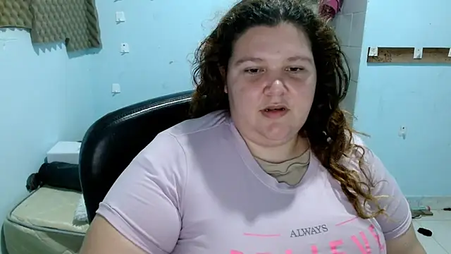 Snapshot of squirt322bbw chatting on 23, 10, 2025 squirt322bbw online show from 23, 10, 2025