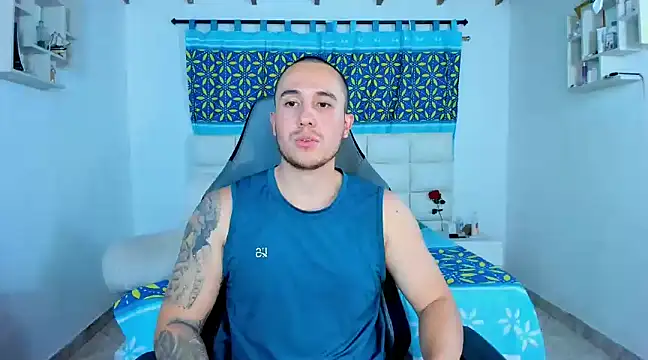 Snapshot of juan__jimenez chatting on 1, 2, 2025 juan jimenez online show from 1, 2, 2025