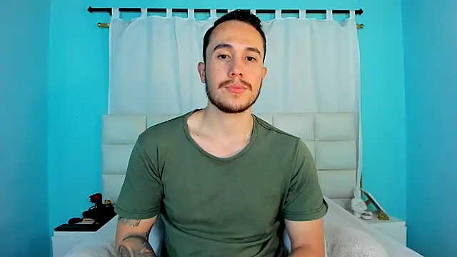 Snapshot of juan__jimenez chatting on 1, 12, 2025 juan jimenez online show from 1, 12, 2025