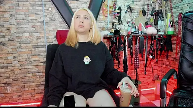 Liltildeman moon online show from 23, 9, 2025