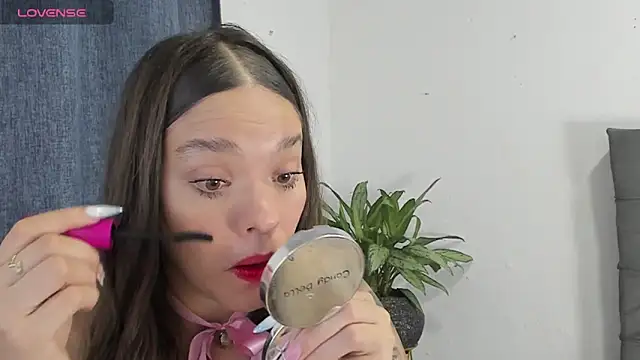 zoe69x online show from 5, 2, 2025