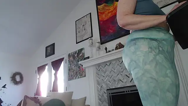 AuroraWillows online show from 10, 3, 2025